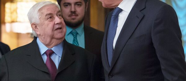 El ministro de Asuntos Exteriores de Siria, Walid Mualem, y el ministro de Asuntos Exteriores de Rusia, Sergéi Lavrov (archivo) El ministro de Asuntos Exteriores de Siria, Walid Mualem, y el ministro de Asuntos Exteriores de Rusia, Sergéi Lavrov (archivo) - Sputnik Mundo
