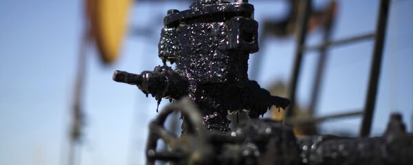 Bomba de petróleo (imagen referencial) - Sputnik Mundo