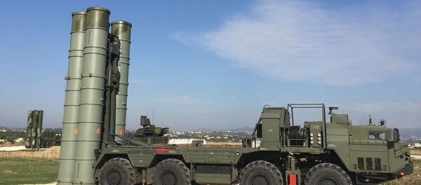 Sistema avanzado de misiles S-400 Triumf - Sputnik Mundo