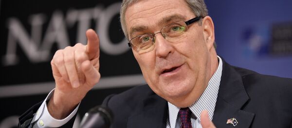 Douglas Lute, embajador de EEUU ante la OTAN - Sputnik Mundo