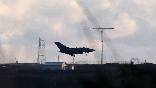 Caza británico Tornado en la base de Akrotiri en Chipre - Sputnik Mundo