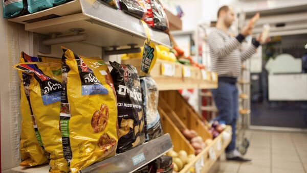 Alimentos procedentes de los asentamientos judíos en Cisjordania - Sputnik Mundo