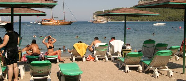 Moonlight Beach in Kemer, Turkey - Sputnik Mundo