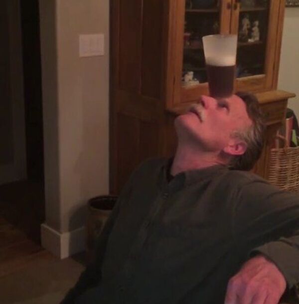 Yoga cervecera - Sputnik Mundo