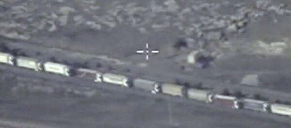 Los camiones con petróleo pasan de contrabando a Turquía - Sputnik Mundo