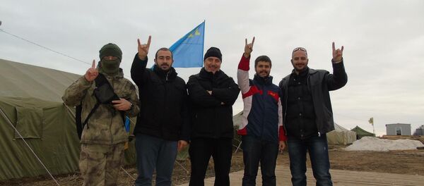 Lenur Isliamov y Lobos Grises - Sputnik Mundo