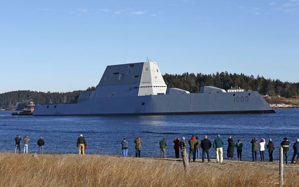 Pruebas del ultramoderno destructor USS Zumwalt - Sputnik Mundo