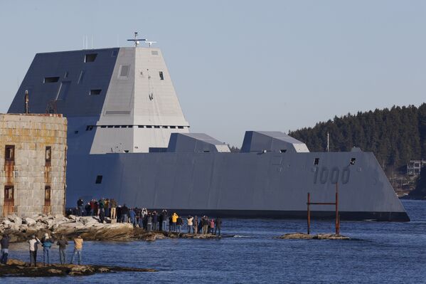 Pruebas del ultramoderno destructor USS Zumwalt - Sputnik Mundo