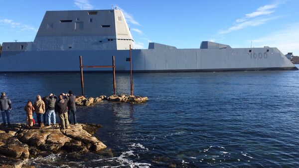 El destructor furtivo de clase Zumwalt DDG-1000 de la Armada estadounidense (archivo) - Sputnik Mundo