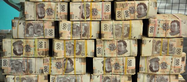 Los pesos mexicanos (imagen referencial) - Sputnik Mundo