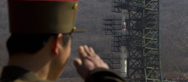 El lanzamiento de un cohete nortecoreano desde la base de Sohae (archivo) - Sputnik Mundo
