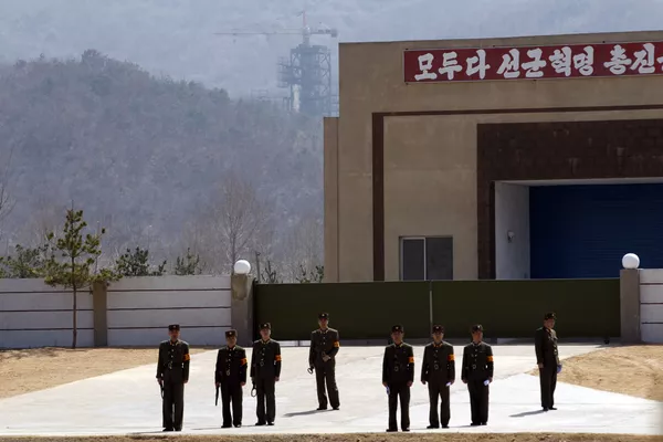 Pyongyang tiene la bomba de hidrógeno y base espacial para lanzarla Pyongyang tiene la bomba de hidrógeno y base espacial para lanzarla - Sputnik Mundo