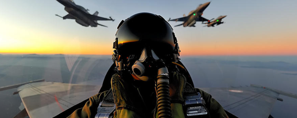 Cazas F-16 de la Fuerza Aérea Griega - Sputnik Mundo