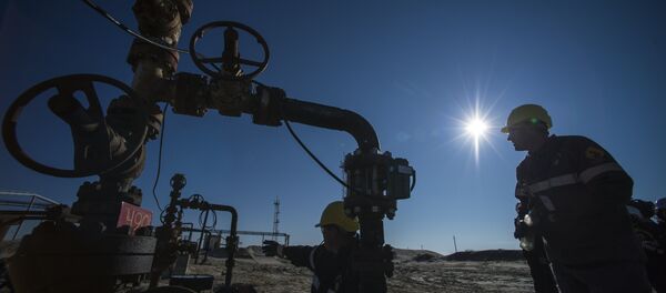 Uno de los yacimientos petrolíferos de Rusia - Sputnik Mundo