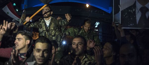 El Ejército sirio rompe el asedio de la base aérea de Kweiris - Sputnik Mundo