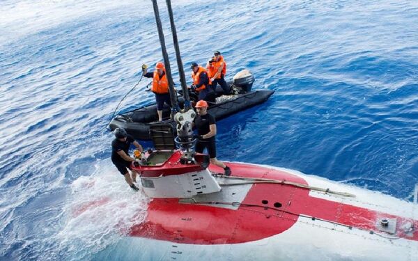 Un batiscafo autónomo Rus - Sputnik Mundo