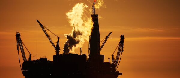Extracción de petróleo (imagen referencial) - Sputnik Mundo