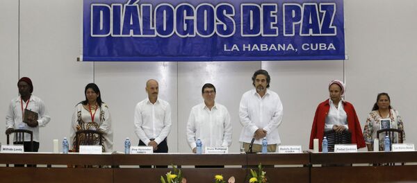 Las negociaciones entre el Gobierno de Colombia y las FARC en la Habana - Sputnik Mundo