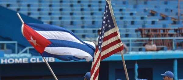 Un partido de béisbol entre los equipos de EEUU y Cuba en La habana - Sputnik Mundo