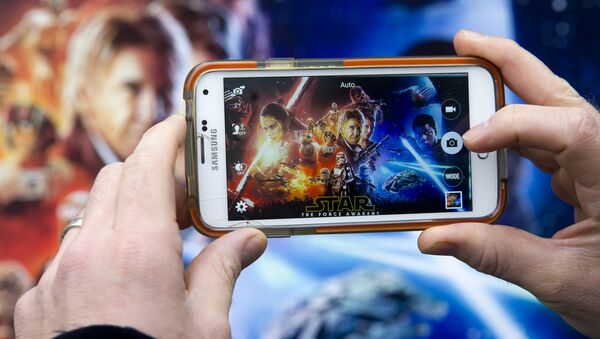 Crearon una aplicación que bloquea cualquier spoiler de Star Wars: The Force Awakens - Sputnik Mundo