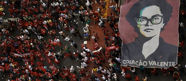 Protesta contra el impeachment contra la presidenta Dilma Rousseff - Sputnik Mundo