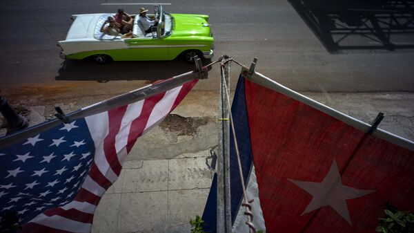 Banderas de EEUU y Cuba - Sputnik Mundo