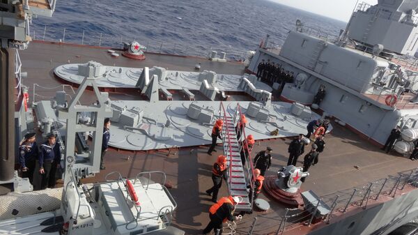 Visita de periodistas extranjeros al crucero portamisiles Moskvá - Sputnik Mundo