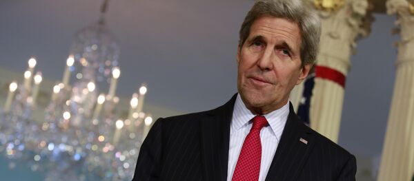 El secretario de estado de EEUU John Kerry halbla con los medios en Washington. El 16 de diciembre del 2015 - Sputnik Mundo