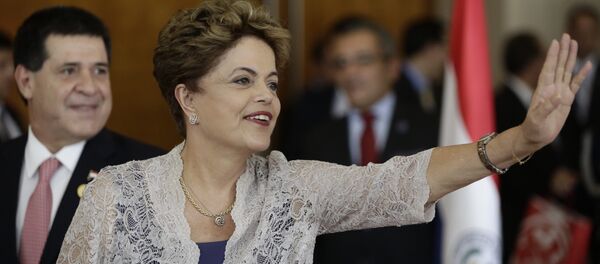 Dilma Rousseff, presidenta de Brasil, durante la Сumbre de Mercosur en Luque, Paraguay - Sputnik Mundo