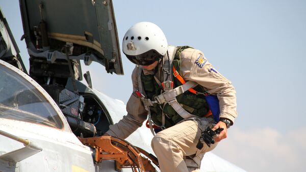 Piloto ruso en la base aérea de Hmeymim en Siria, foto de archivo - Sputnik Mundo