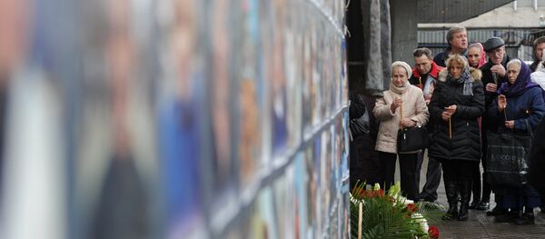 Homenaje a las víctimas del atentado terrorista de Dubrovka - Sputnik Mundo