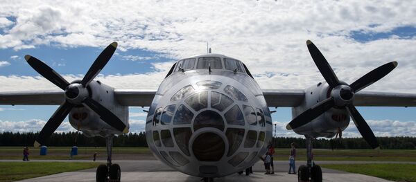 Avión An-30B - Sputnik Mundo