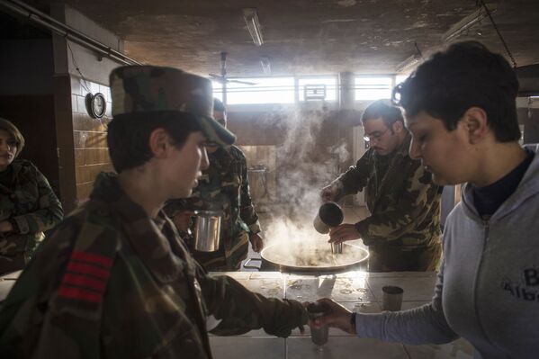 Academia militar femenina en Damasco - Sputnik Mundo