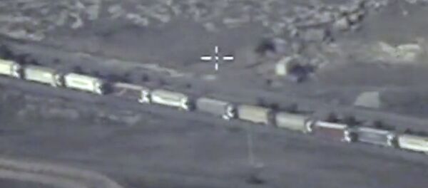 Los camiones con petróleo pasan de contrabando a Turquía - Sputnik Mundo