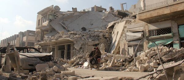 Consecuencias de bombardeos, presuntamente hechos por aviación rusa - Sputnik Mundo