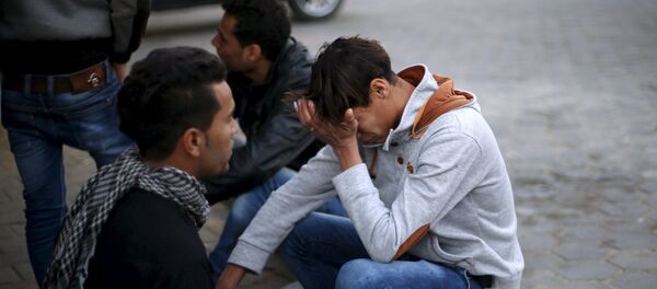 Un familiar de la mujer palestina matada por los soldados israelíes - Sputnik Mundo