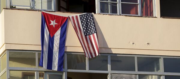 Banderas de Cuba y EEUU en la Habana Banderas de Cuba y EEUU en la Habana - Sputnik Mundo