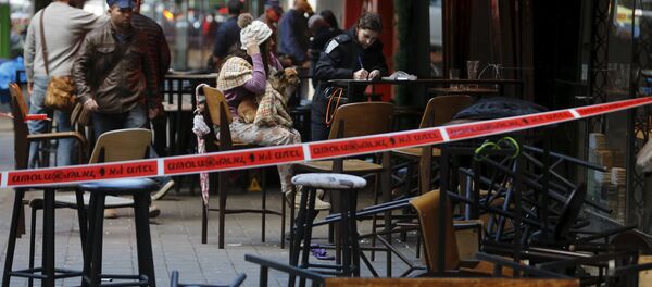 A police cordon is seen near the scene of a shooting incident in Tel Aviv, Israel January 1, 2016 - Sputnik Mundo