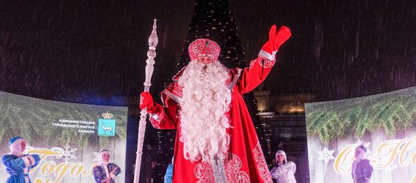 Дед Мороз из Великого Устюга посетил Самару - Sputnik Mundo