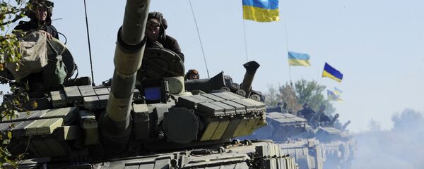 Tanques del Ejército de Ucrania en la provincia de Lugansk (archivo) - Sputnik Mundo