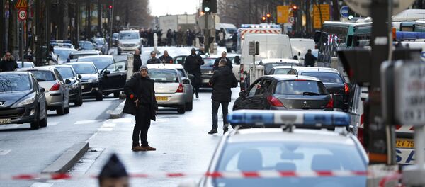 Lugar donde policía francesa mató a un hombre armado - Sputnik Mundo