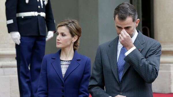 El rey de España, Felipe VI, y su esposa, reina Letizia (Archivo) - Sputnik Mundo