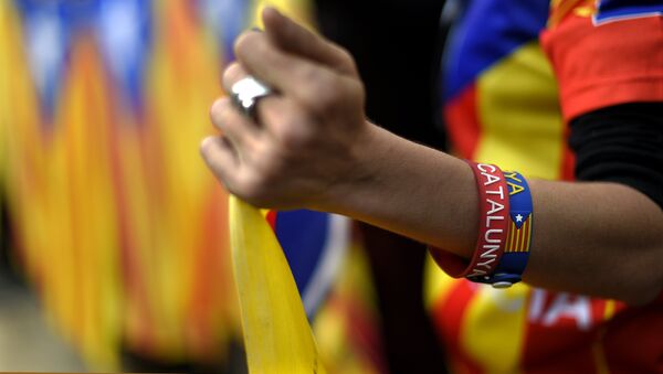 Pulseras con la palabra Cataluña - Sputnik Mundo