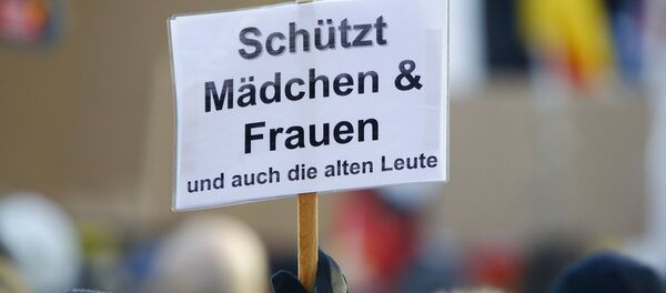 Manifestación en Colonia tras las violaciones sexuales a mujeres alemanas en la noche de Año Nuevo - Sputnik Mundo