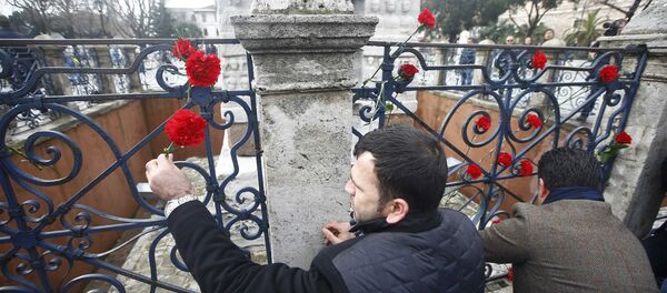 Homenaje a las víctimas del atentado en el centro de Estambul Homenaje a las víctimas del atentado en el centro de Estambul - Sputnik Mundo