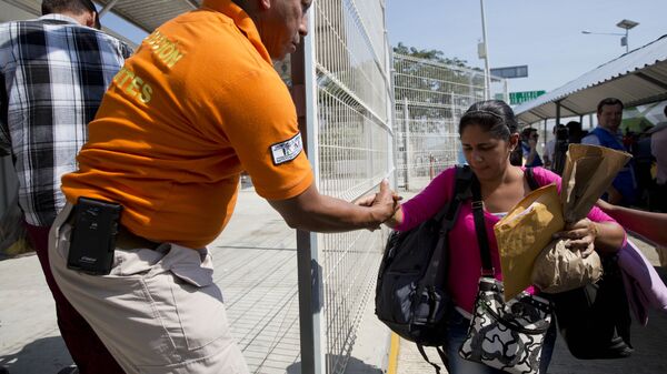 Llegan a México primeros migrantes cubanos desde Costa Rica hacia EEUU - Sputnik Mundo