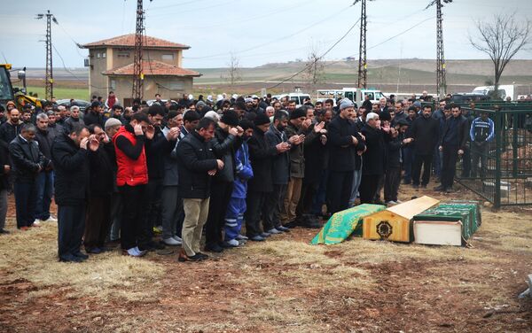 Funerales de las víctimas del atentado - Sputnik Mundo