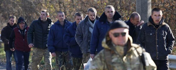 Canje de prisioneros en el este de Ucrania (archivo) - Sputnik Mundo