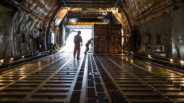Avión de carga de EEUU - Sputnik Mundo