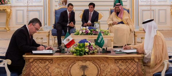 Presidente de México, Enrique Peña, y Rey de Arabia Saudí, Salman Bin Abdulaziz Al-Saud Presidente de México, Enrique Peña, y Rey de Arabia Saudí, Salman Bin Abdulaziz Al-Saud - Sputnik Mundo